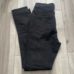 Fashion Nova Black Ripped Jean ✨